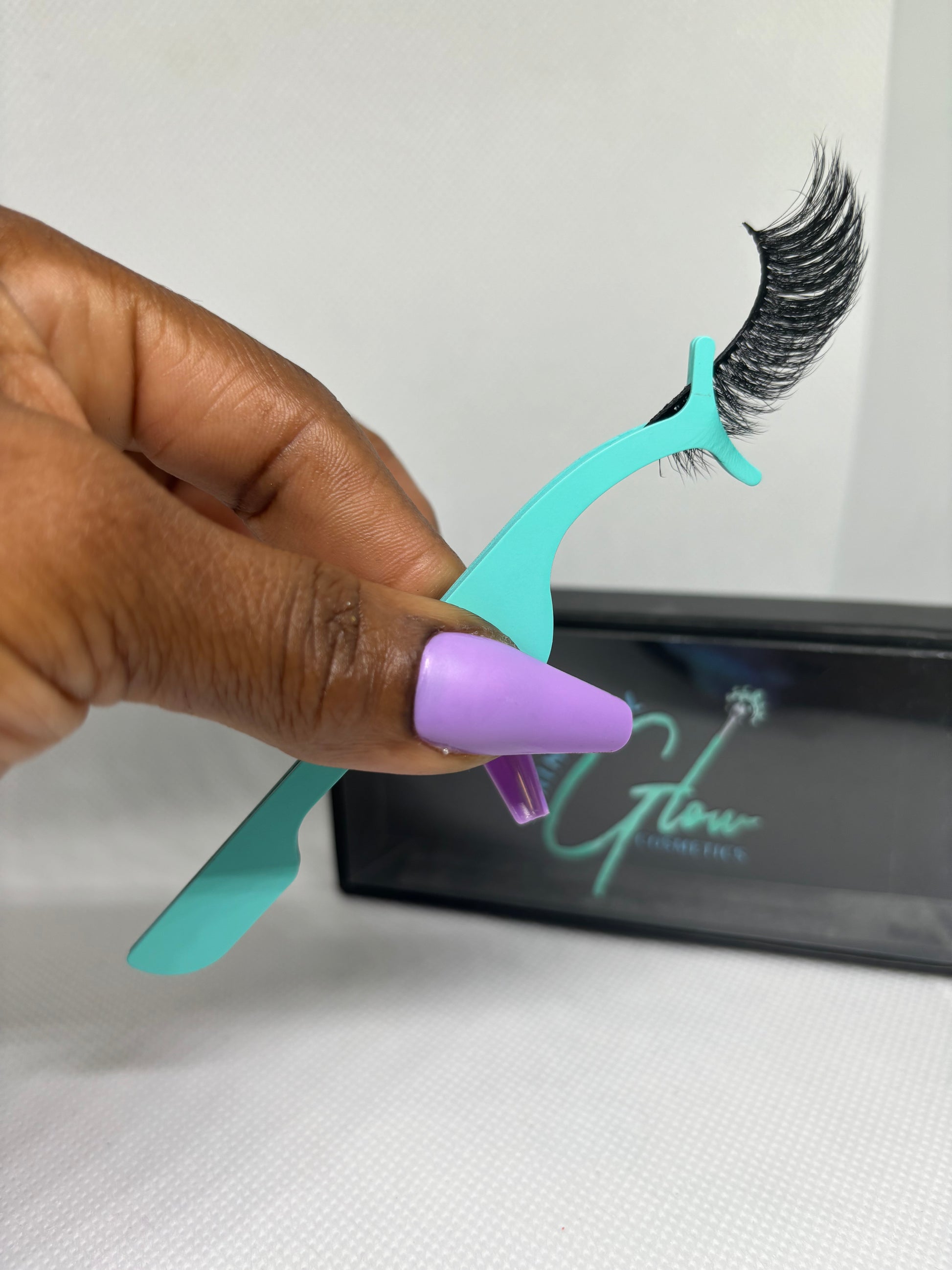 lash applicator, teal