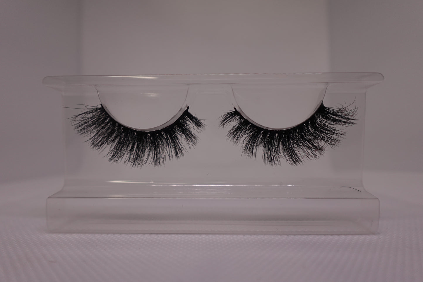 mystic lashes, in case