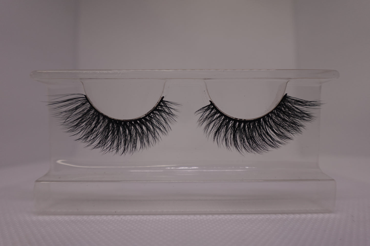 charming lashes, in case