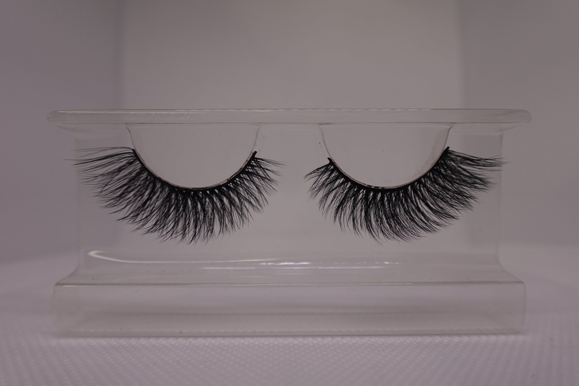 charming lashes, in case