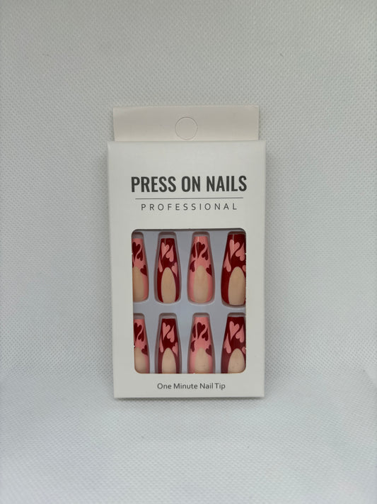 queen of hearts almond shaped nail, front package